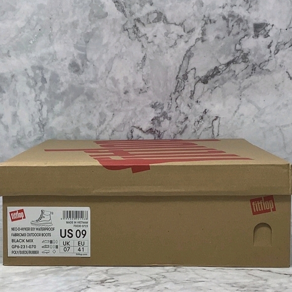 Fitflop Hyker Black and White Winter Boots - Picture 9 of 9